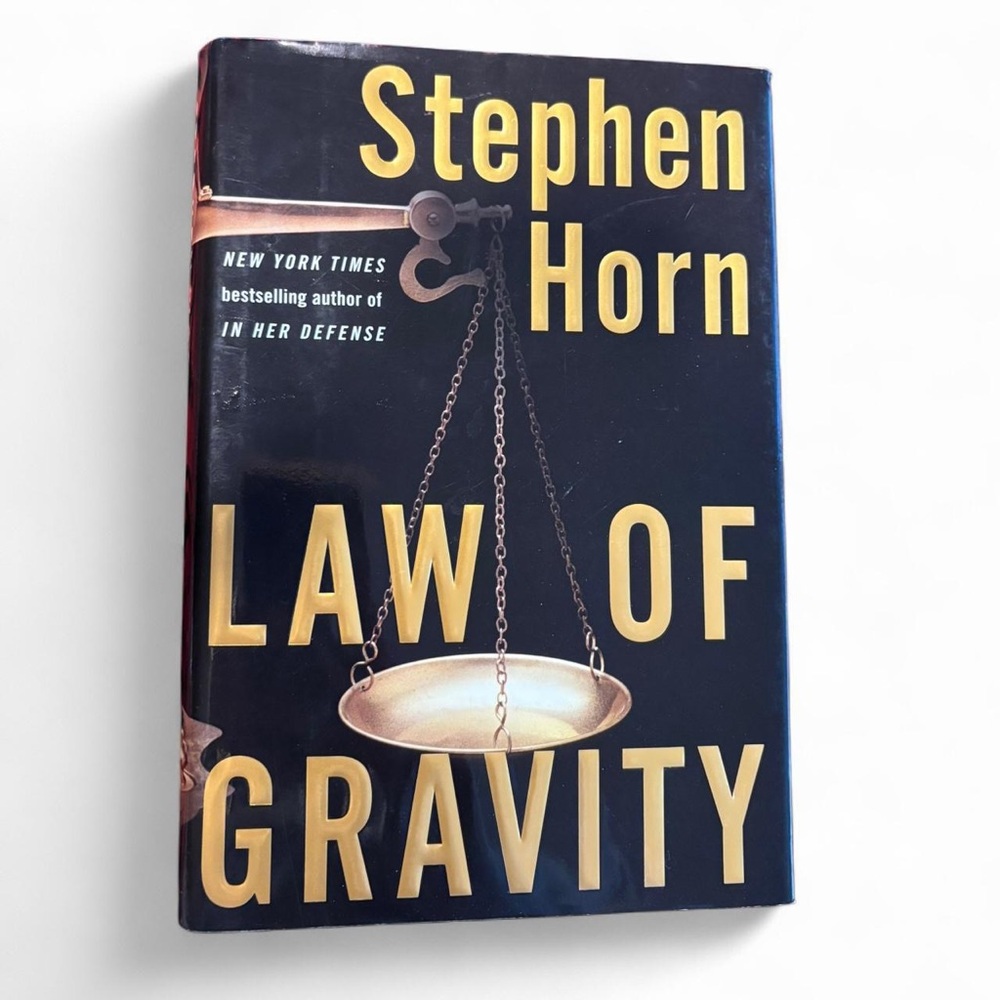 Law Of Gravity by Stephen Horn -Hardcover Book - EUC